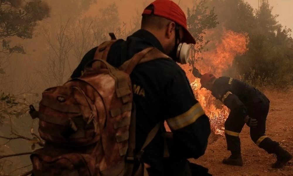 Επί ποδός η Πυροσβεστική: Φωτιά σε δασική έκταση στην περιφερειακή Αιγάλεω